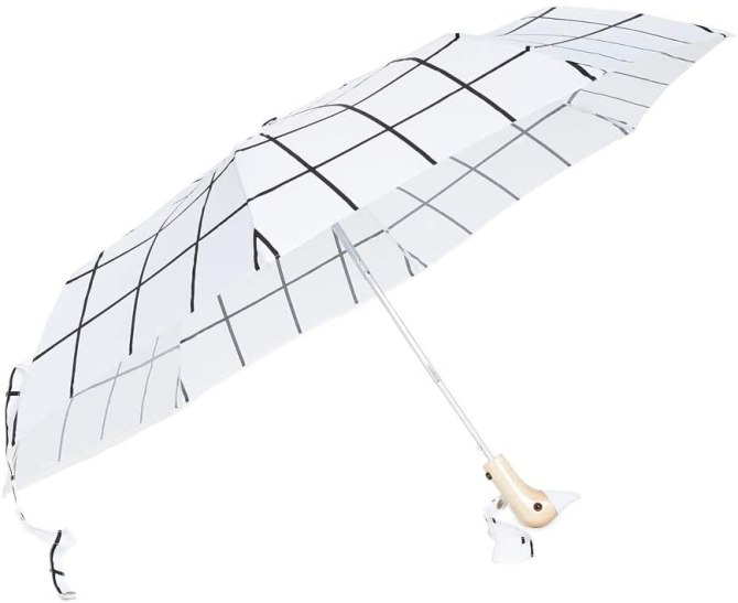 STYLECASTER | Graduation Gift Ideas 2020 | umbrella