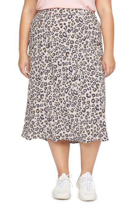 STYLECASTER | Nordstrom Plus-Size Sale 2020 | leopard print skirt