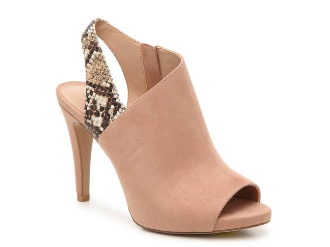 STYLECASTER | DSW Sandal Sale June 2020