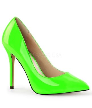 STYLECASTER | Zodiac Sign Summer Outfits