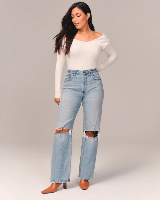 Abercrombie & Fitch Curve Love High Rise 90s Relaxed Jeans