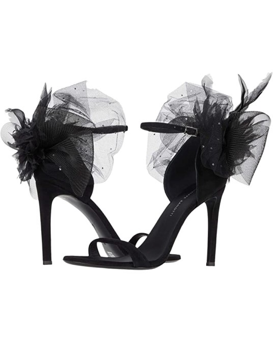 STYLECASTER | Maeve Reilly Zappos Holiday Shopping