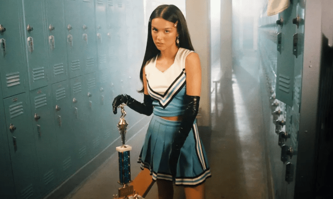 STYLECASTER | Halloween Costume Trends