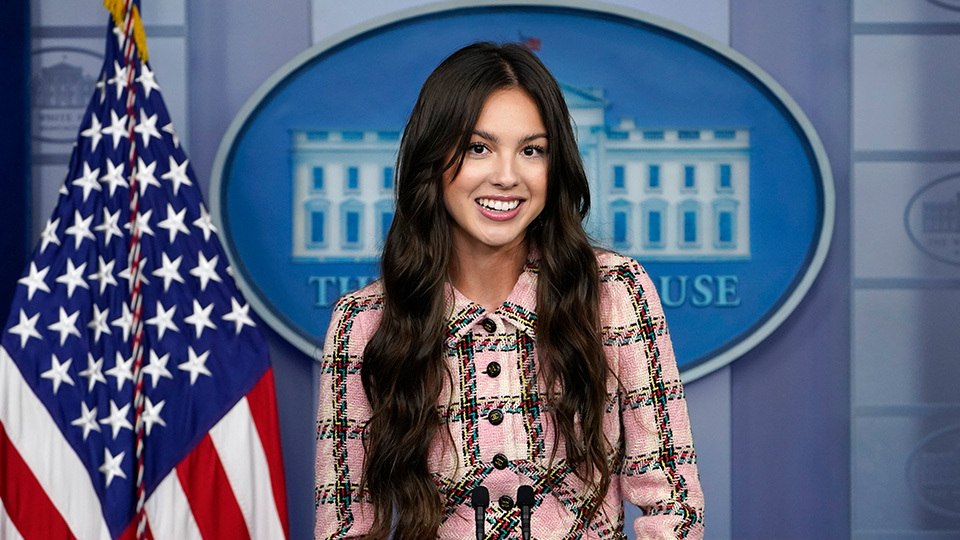STYLECASTER | Olivia Rodrigo White House Chanel Suit