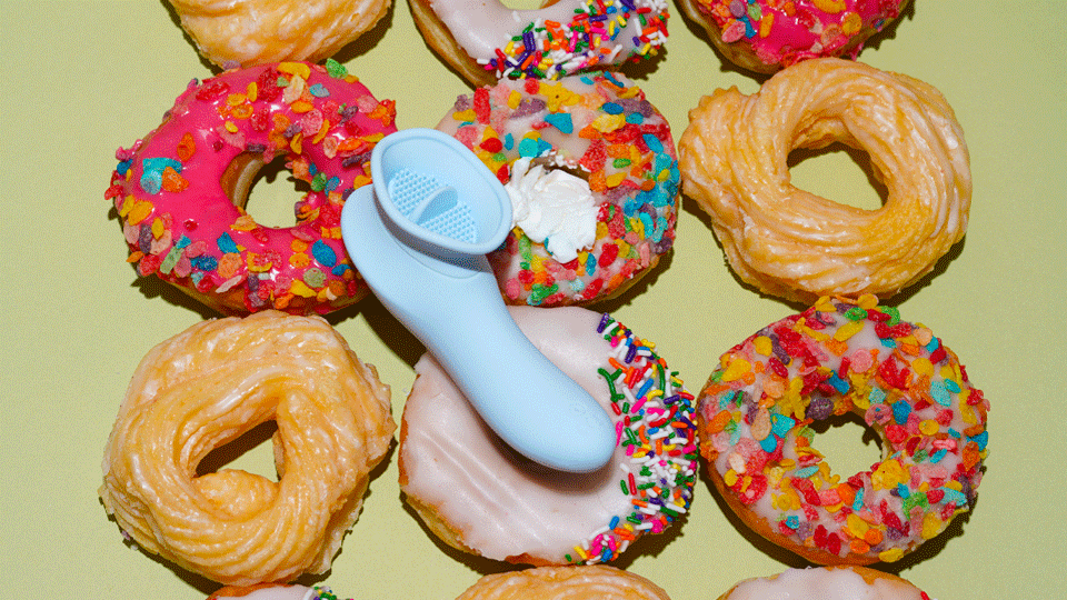 STYLECASTER | StyleCaster Ella Paradis Stella Vibrator