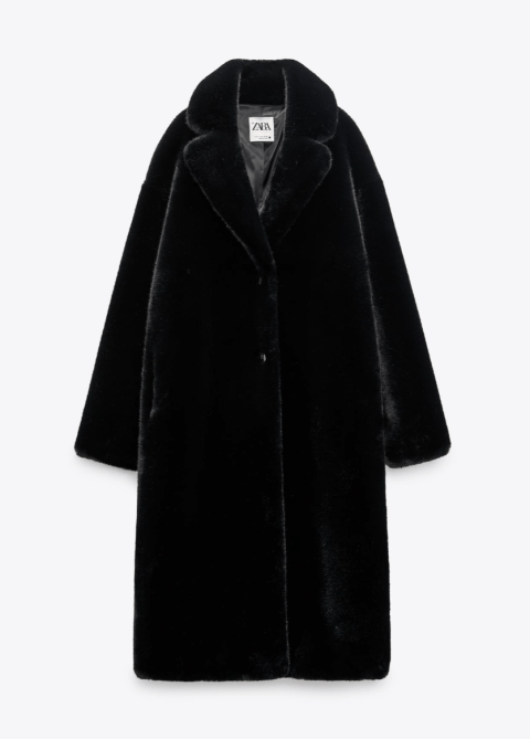 STYLECASTER | Hailey Bieber Winter Coats