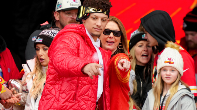 Patrick Mahomes parents, mother Randi