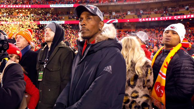 Patrick Mahomes’ Dad Was Arrested For Drunk Driving Days Before The Super Bowl