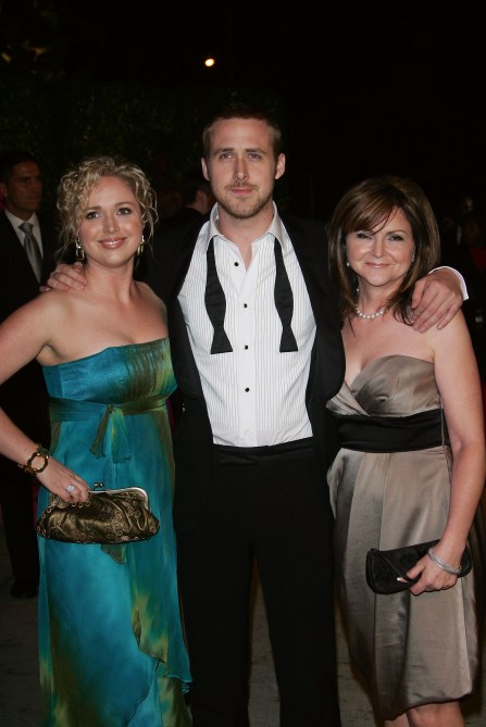 Ryan Gosling at the Vanity Fair Oscar Party with his mom and sister.