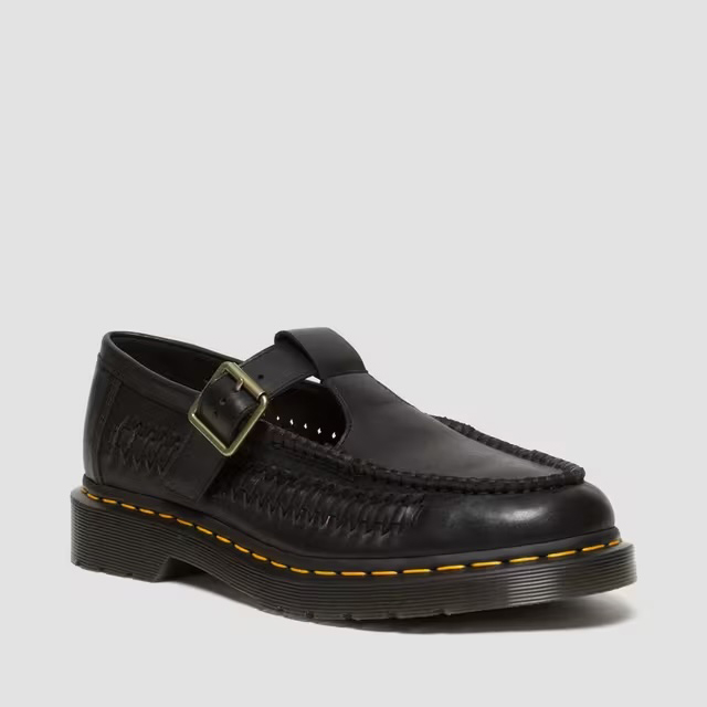 5 Best Men's Sandal Trends for 2024: Slides, Clogs, Fisherman, & More