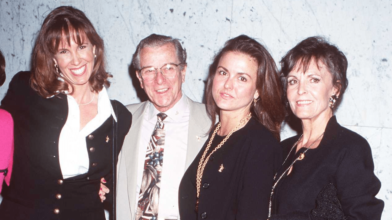 Meet Nicole Brown Simpson's Sisters & Their 'Complicated' Reaction To OJ's Death