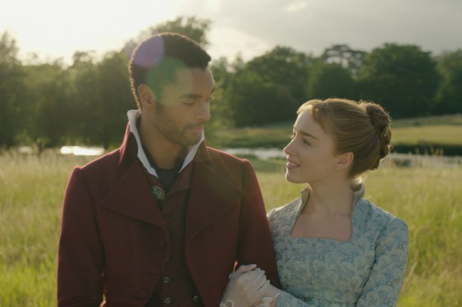 REGÉ-JEAN PAGE as SIMON BASSET and PHOEBE DYNEVOR as DAPHNE BRIDGERTON in episode 106 of BRIDGERTON