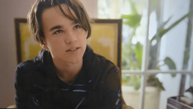 Monte (played by Jonas Lerway) in Hit Man with Glen Powell