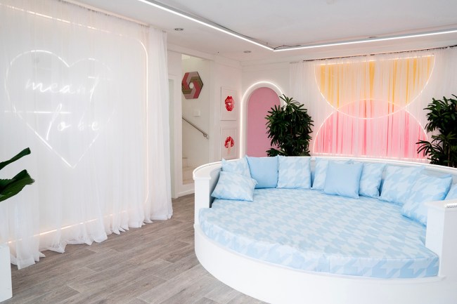 Love Island USA Season 6 Casa Amor Casa Amor Indoor Daybed