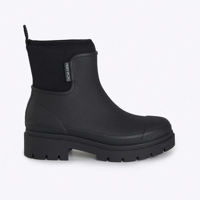 Merry People Tully Boots in black