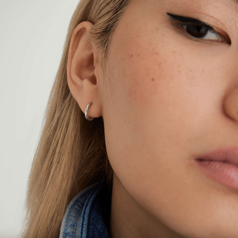 Earrings Trends 2024: Bows, Dangly Crystals, & More for Fall