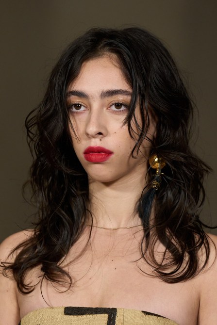 A model with glossy lids.