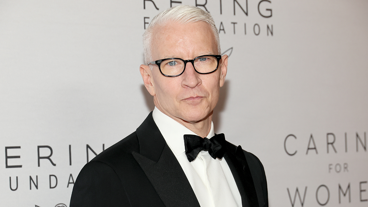 NEW YORK, NEW YORK - SEPTEMBER 15: Anderson Cooper attends The Kering Foundation's Caring for Women dinner at The Pool on Park Avenue on September 15, 2022 in New York City.