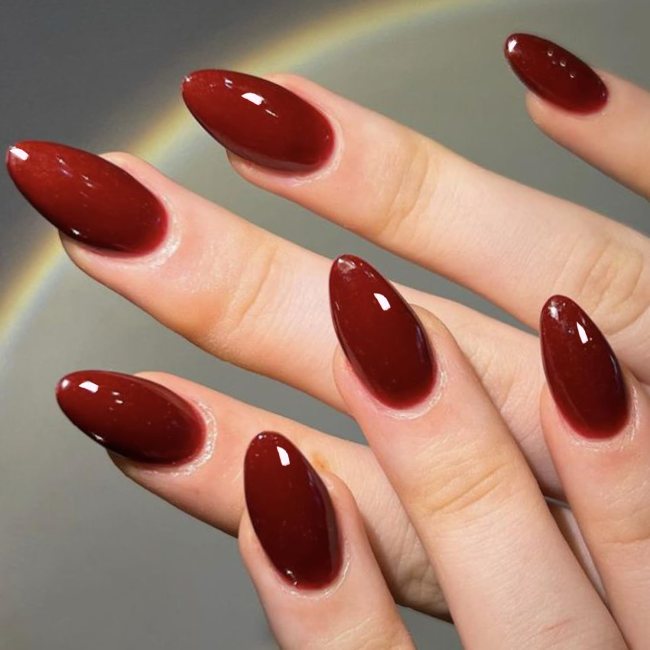GLAMERMAID Press-On Nails in Cherry Red