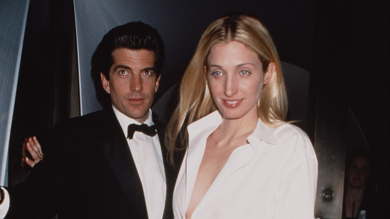 John F. Kennedy Jr. (1960 - 1999) with his wife, Carolyn Bessette-Kennedy, USA, circa 1995. (